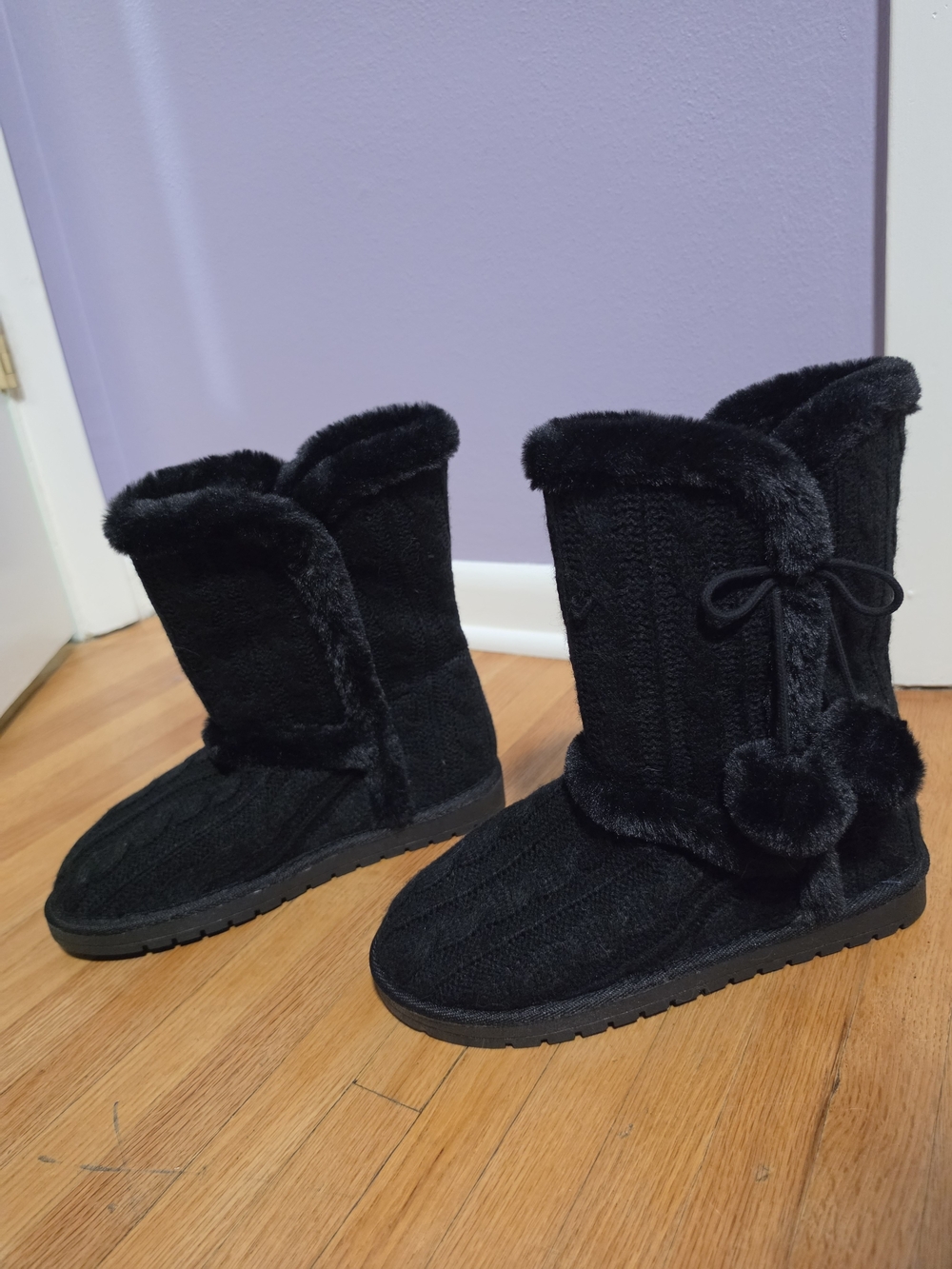 NWOT Women's Black Faux Fur Knit Winter Boots